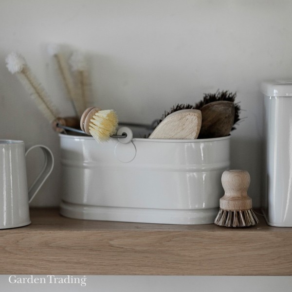 Cesta metálica con asa larga