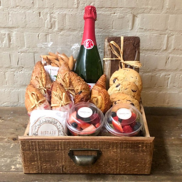 Merienda Brindis entre amigos