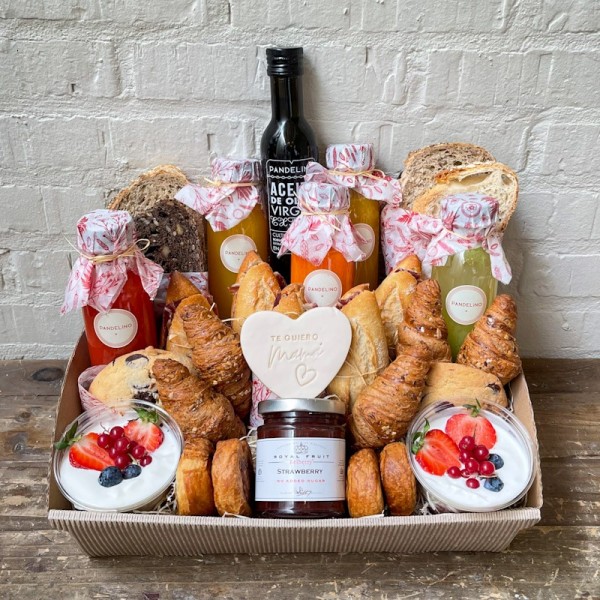 Desayuno con Mamá y Gran Familia