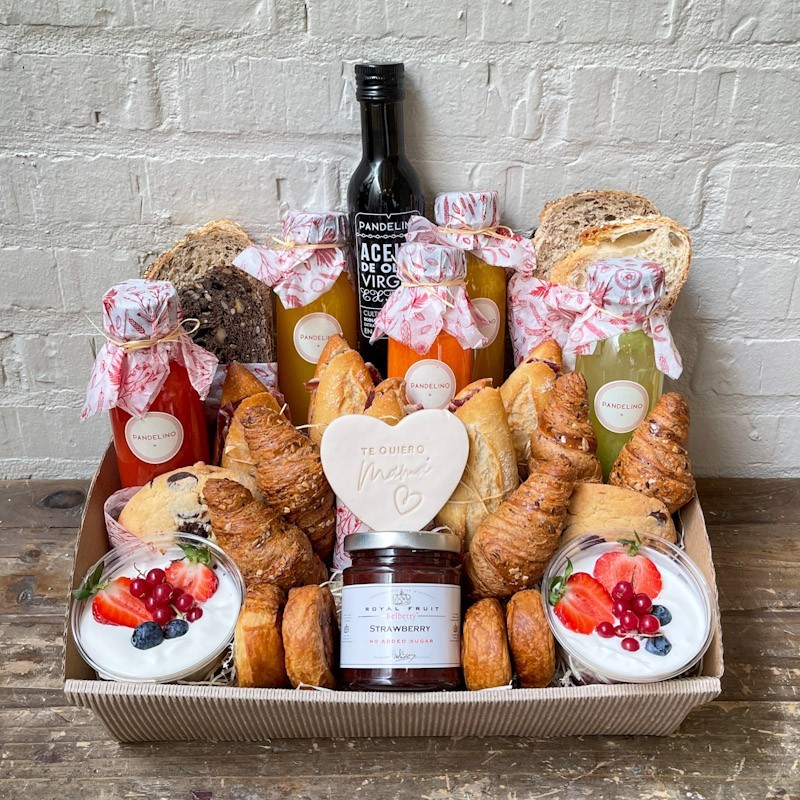 Desayuno con Mamá y Gran Familia