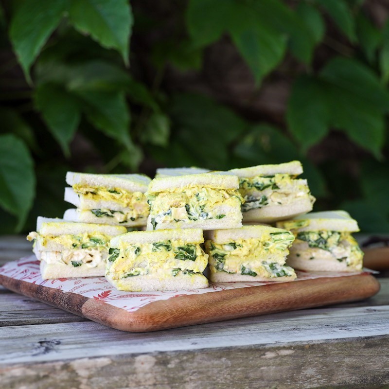 Finger Sandwich Pollo al curry (6 uds)