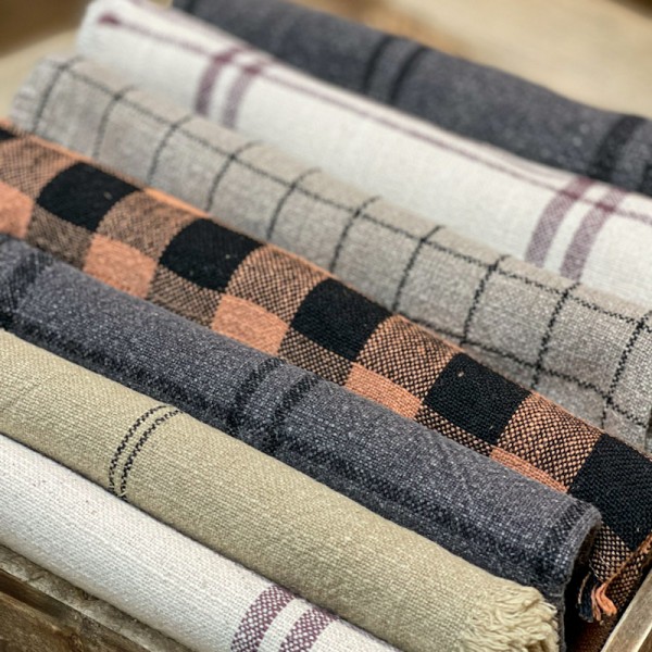 Paño de cocina rústico de cuadros arena