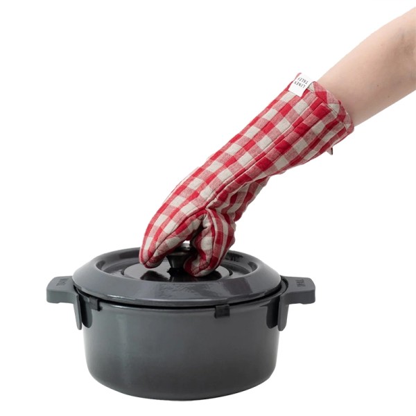 Manopla de horno de lino con cuadros rojos