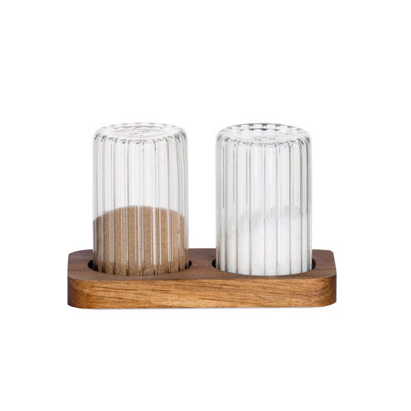 Salero y pimentero de vidrio