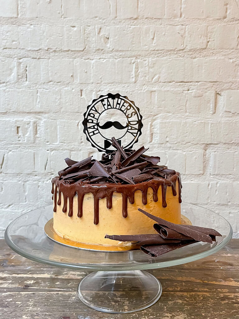 Tarta de crema de cacahuete y chocolate