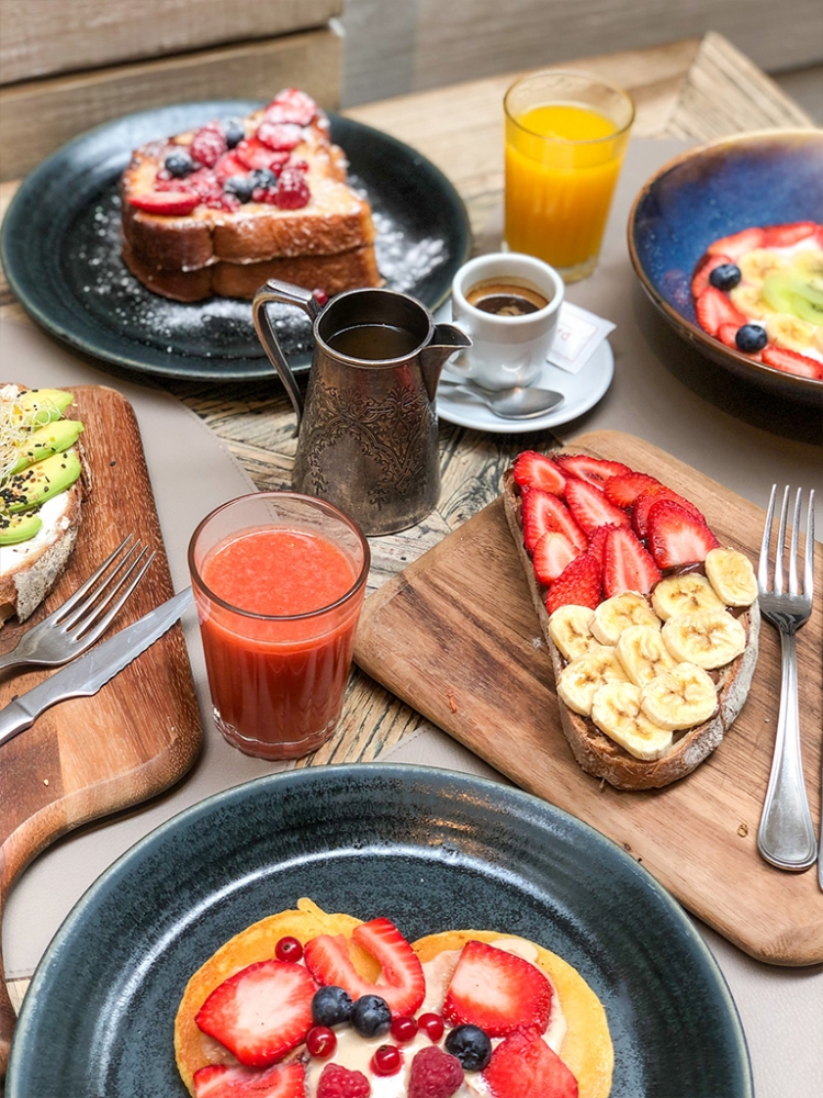 Ven a desayunar a Pandelino