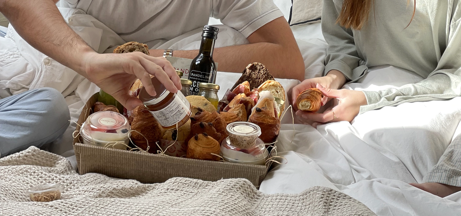 Desayunos & Meriendas image